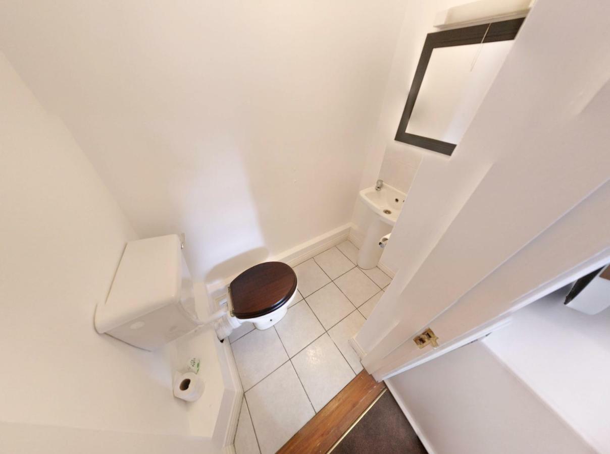 Riverview Luxury Short Stay Apartment Эннискорти Экстерьер фото